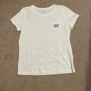 Vineyard Vines t shirt